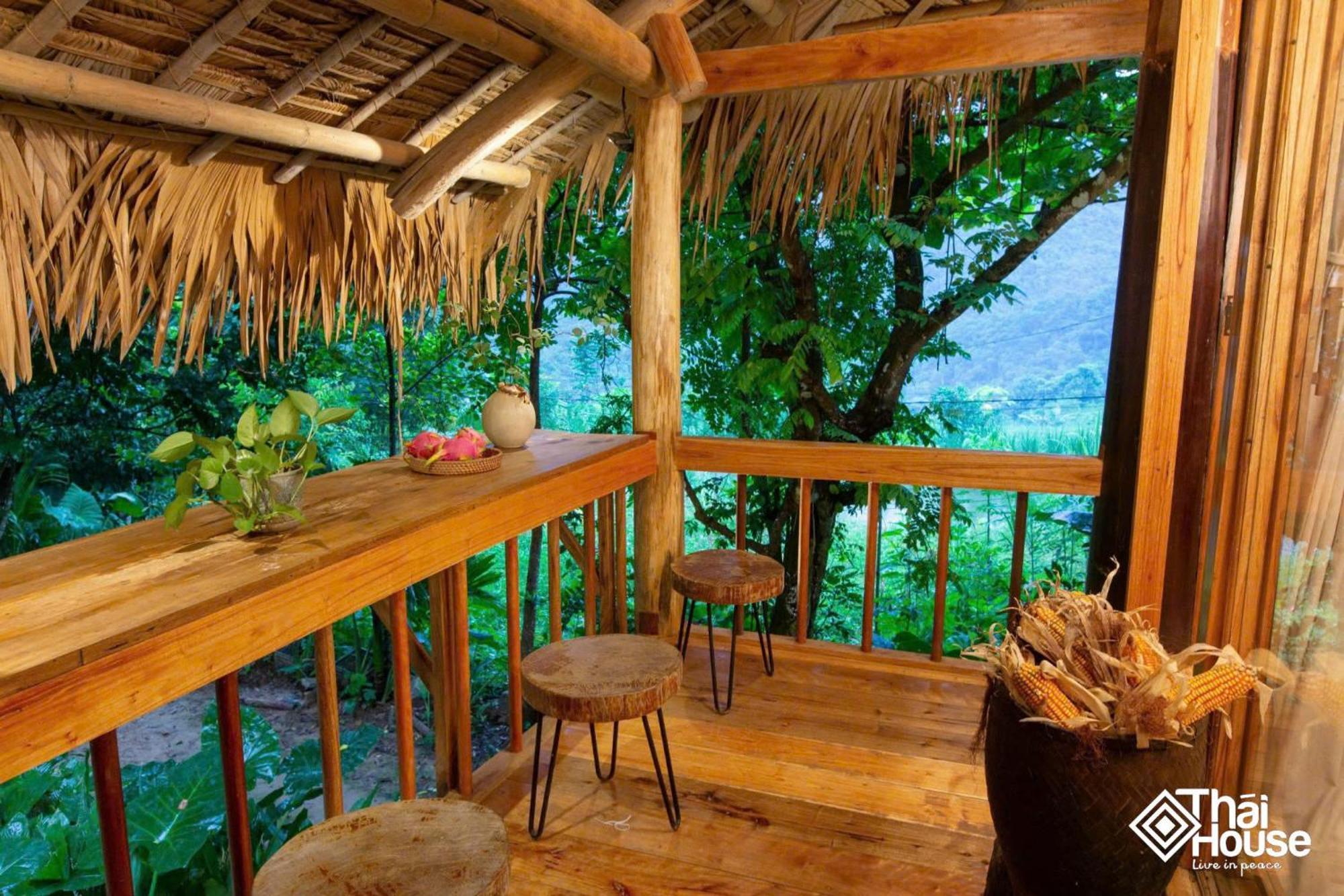 Thai House Pu Luong - Century Old Stilt House With Terrace Views Huong Ba Thuoc Extérieur photo