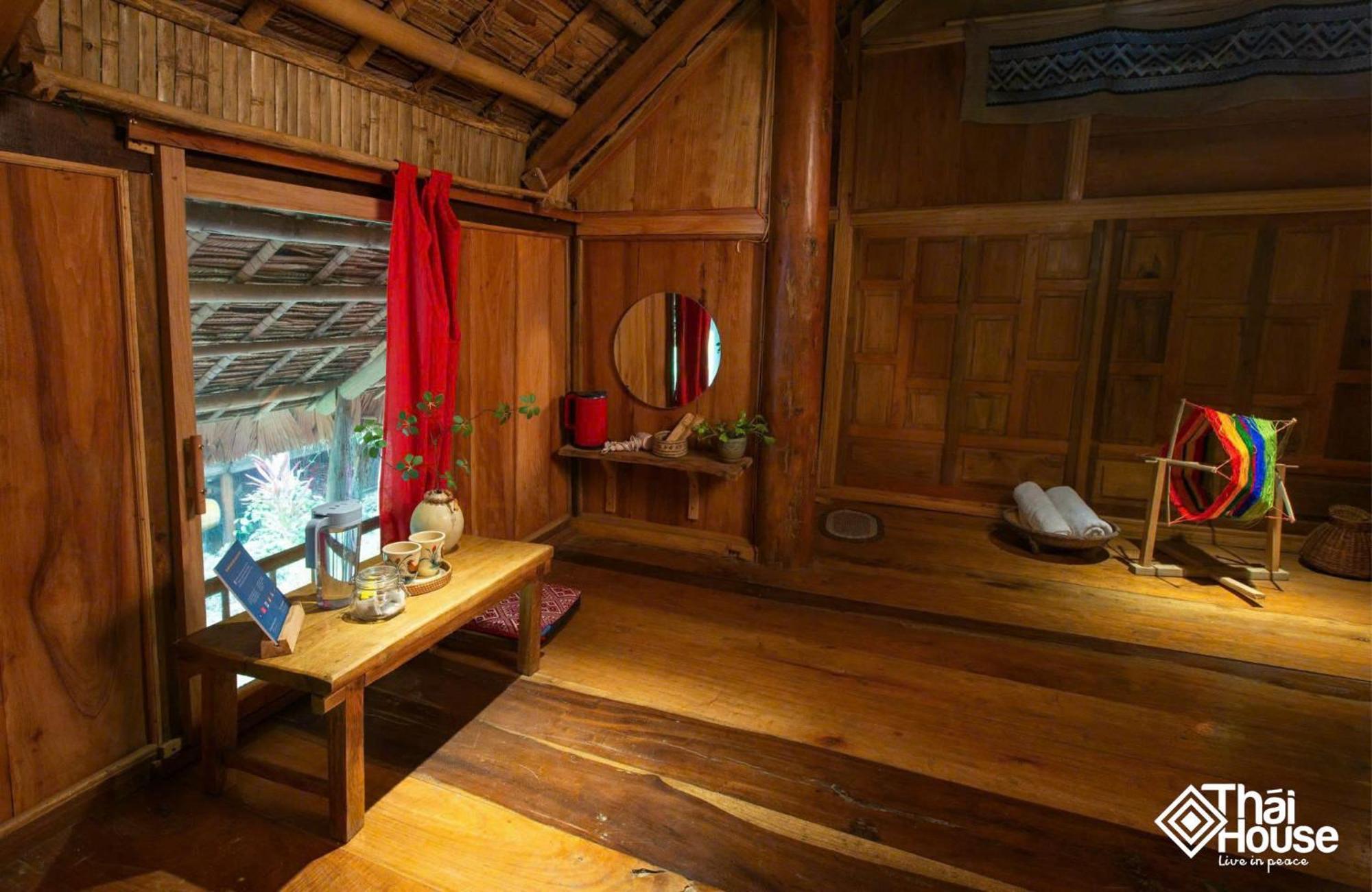 Thai House Pu Luong - Century Old Stilt House With Terrace Views Huong Ba Thuoc Extérieur photo